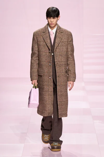 Look 2
